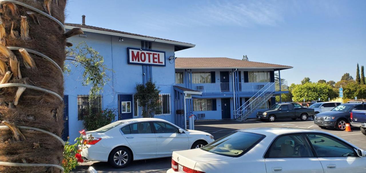 Valley Motel Concord Exterior photo