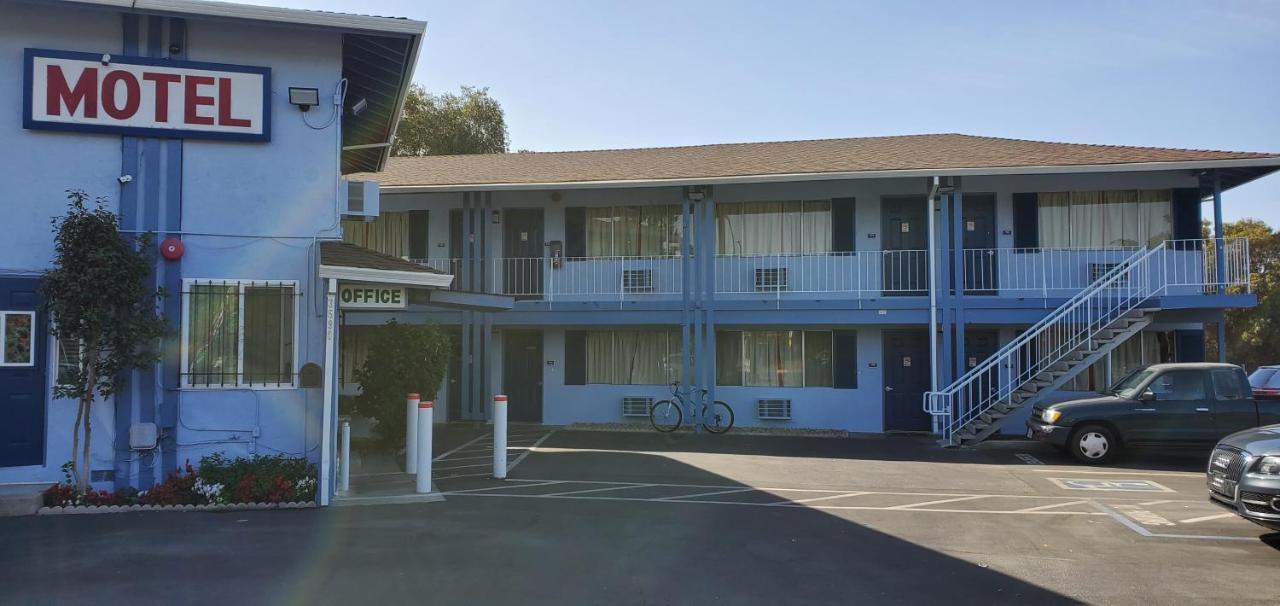 Valley Motel Concord Exterior photo